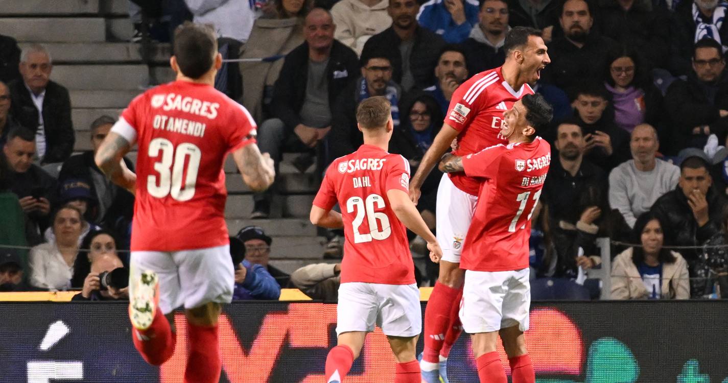 Benfica atropela FC Porto no Dragão