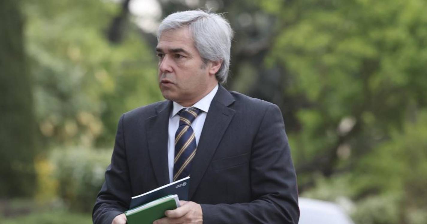 Ministro da Defesa pede auditoria aos licenciamentos concedidos pelo ministério desde 2015