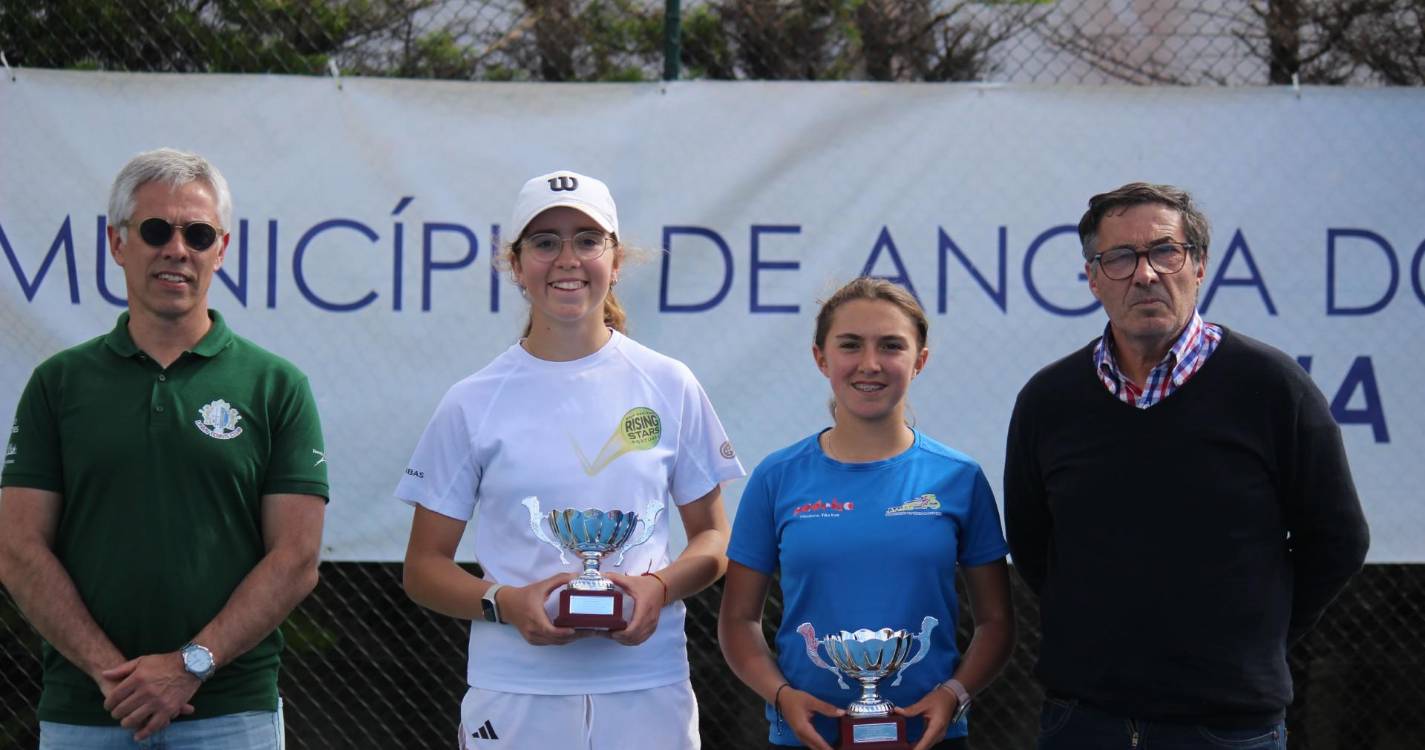 Ténis: Francisca Marote conquista título de pares no Azores Open
