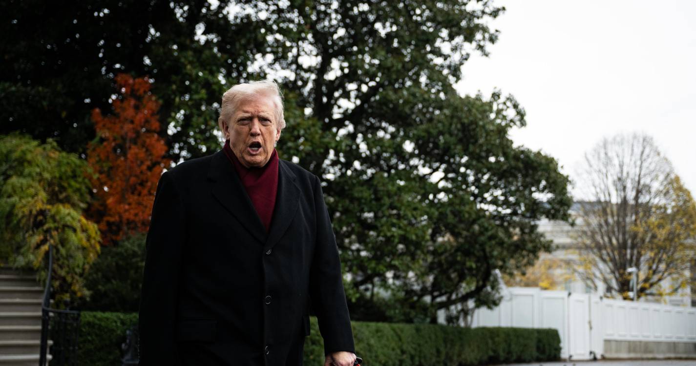 Trump disse que em breve estará com Lula e considerou “muito má” detenção de Bolsonaro