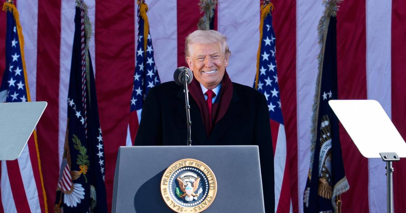 Fim da paralisação do governo dos EUA é “grande vitória” para republicanos