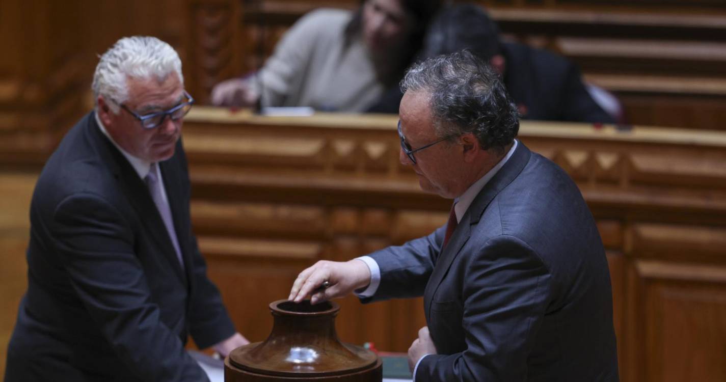 Assis destaca “excelente solução” entre PS e PSD e não confirma se será candidato a presidente da AR