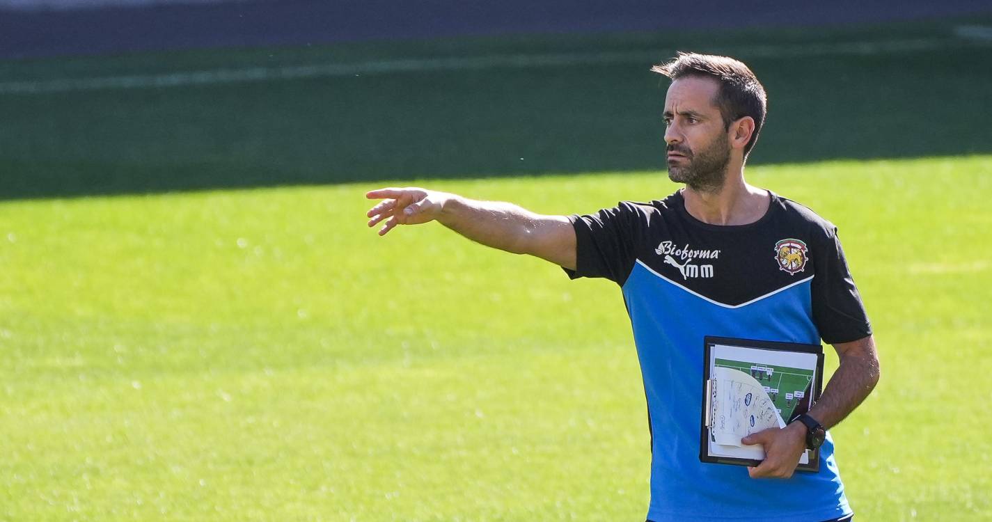 II Liga: Marítimo em vantagem ao intervalo em Portimão