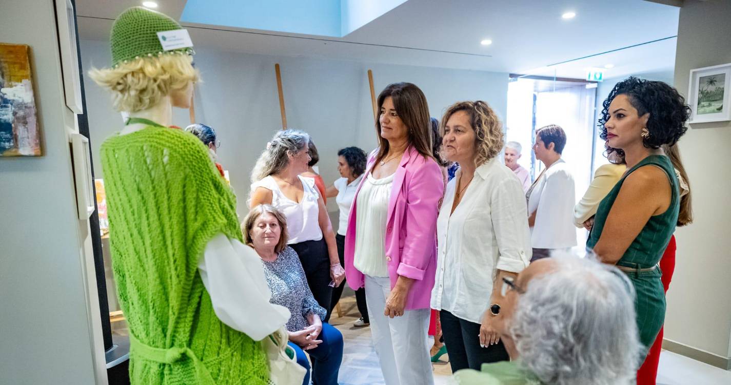 Parlamento destaca relevo da exposição “Vida com Arte”