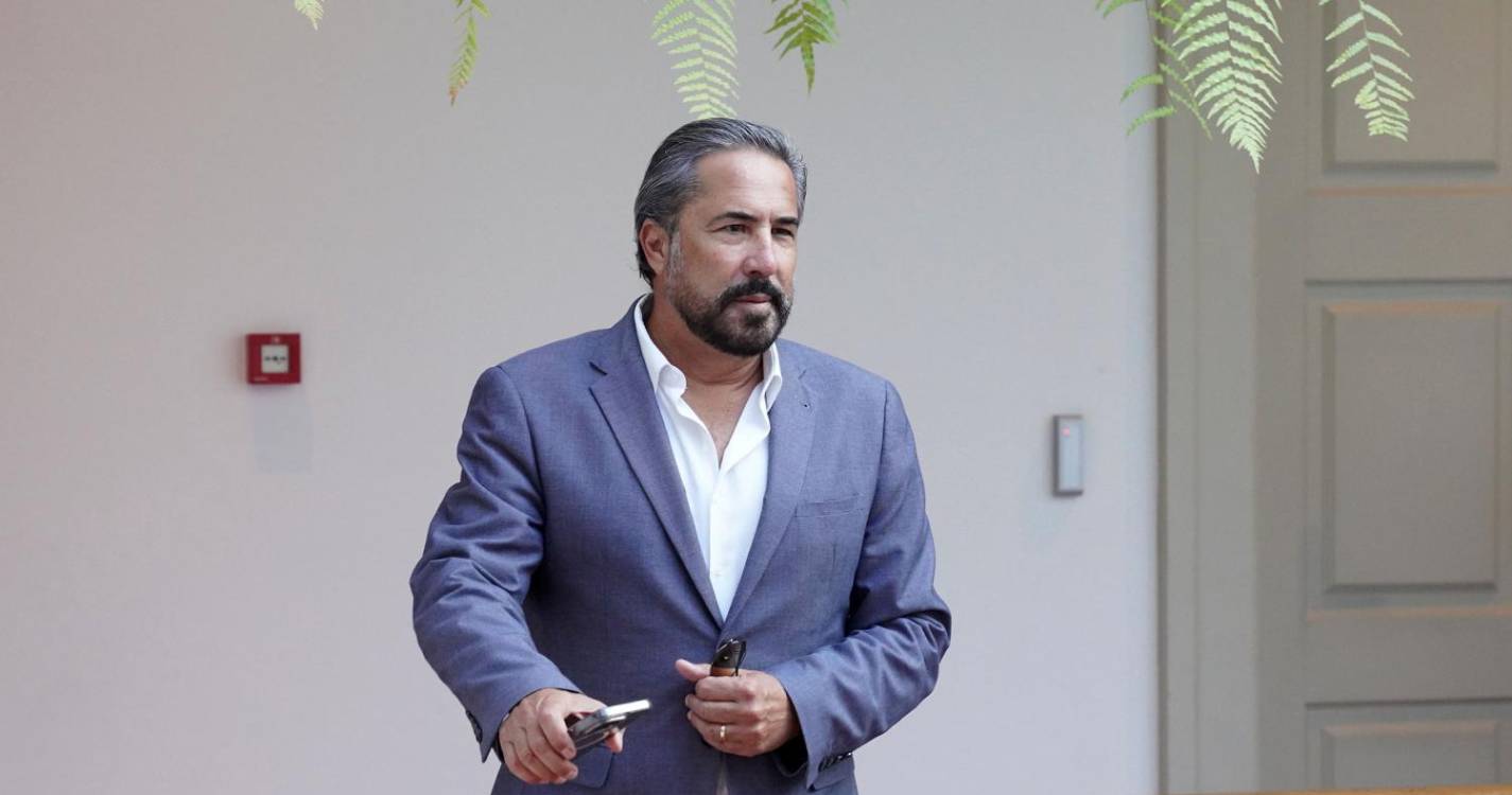 Alteração de horários de voos entre Porto Santo e Madeira gera críticas do Chega