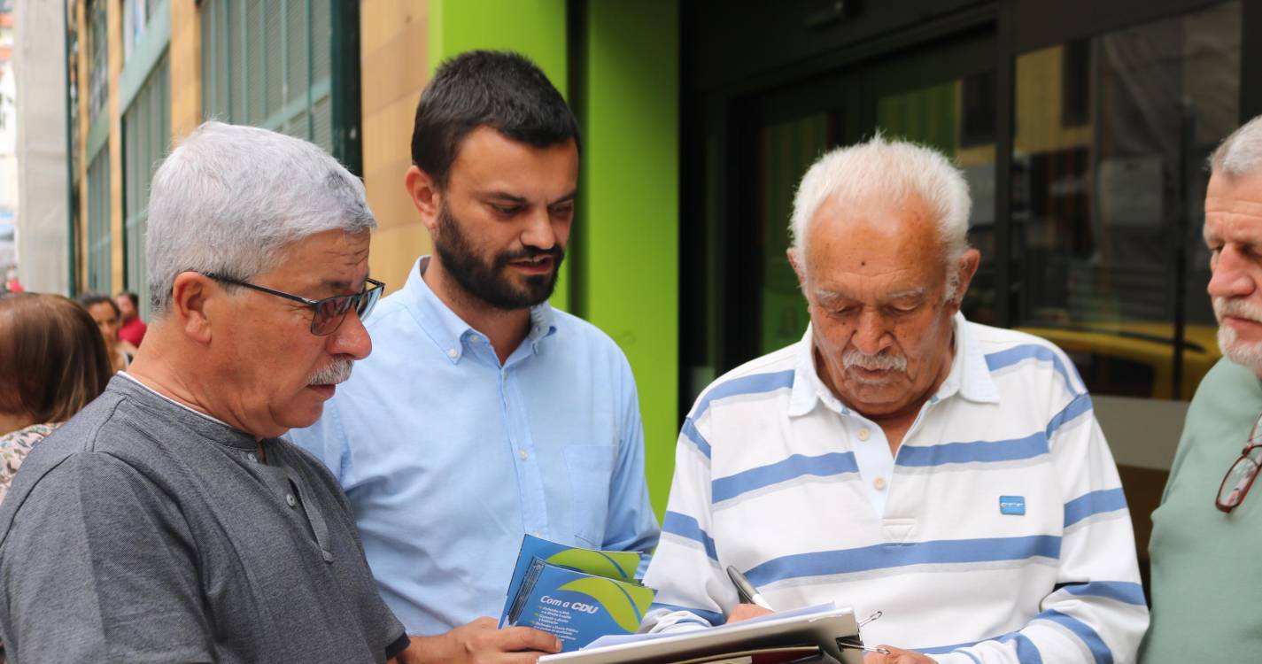 CDU quer todos com 35 horas semanais de trabalho