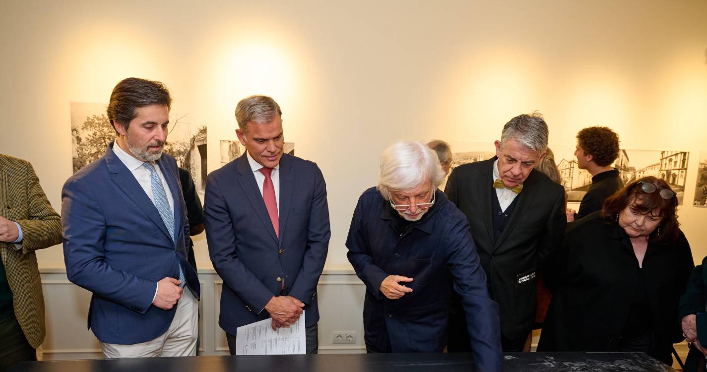 Fotografia, investigação e desenho para ler a cidade com curadoria de Paulo David