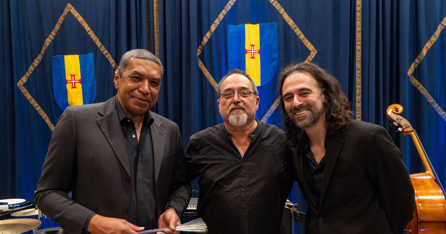 Concerto de improviso leva criatividade e ousadia ao Teatro Baltazar Dias