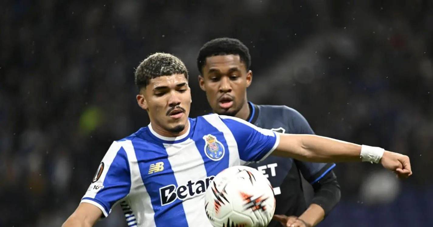 Providência cautelar do FC Porto permite a William Gomes defrontar o Nacional