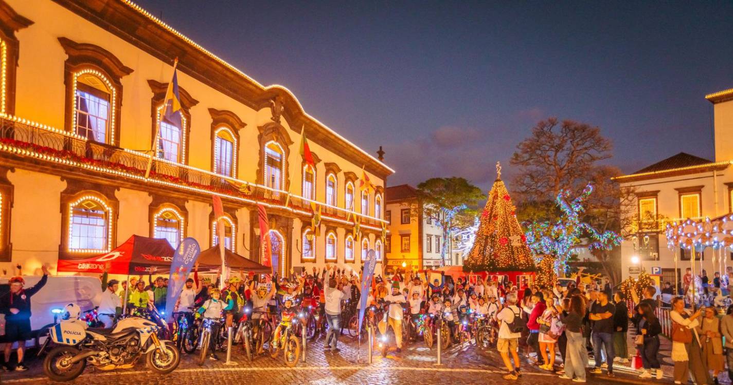 175 pedalaram no Passeio das Luzes de Natal