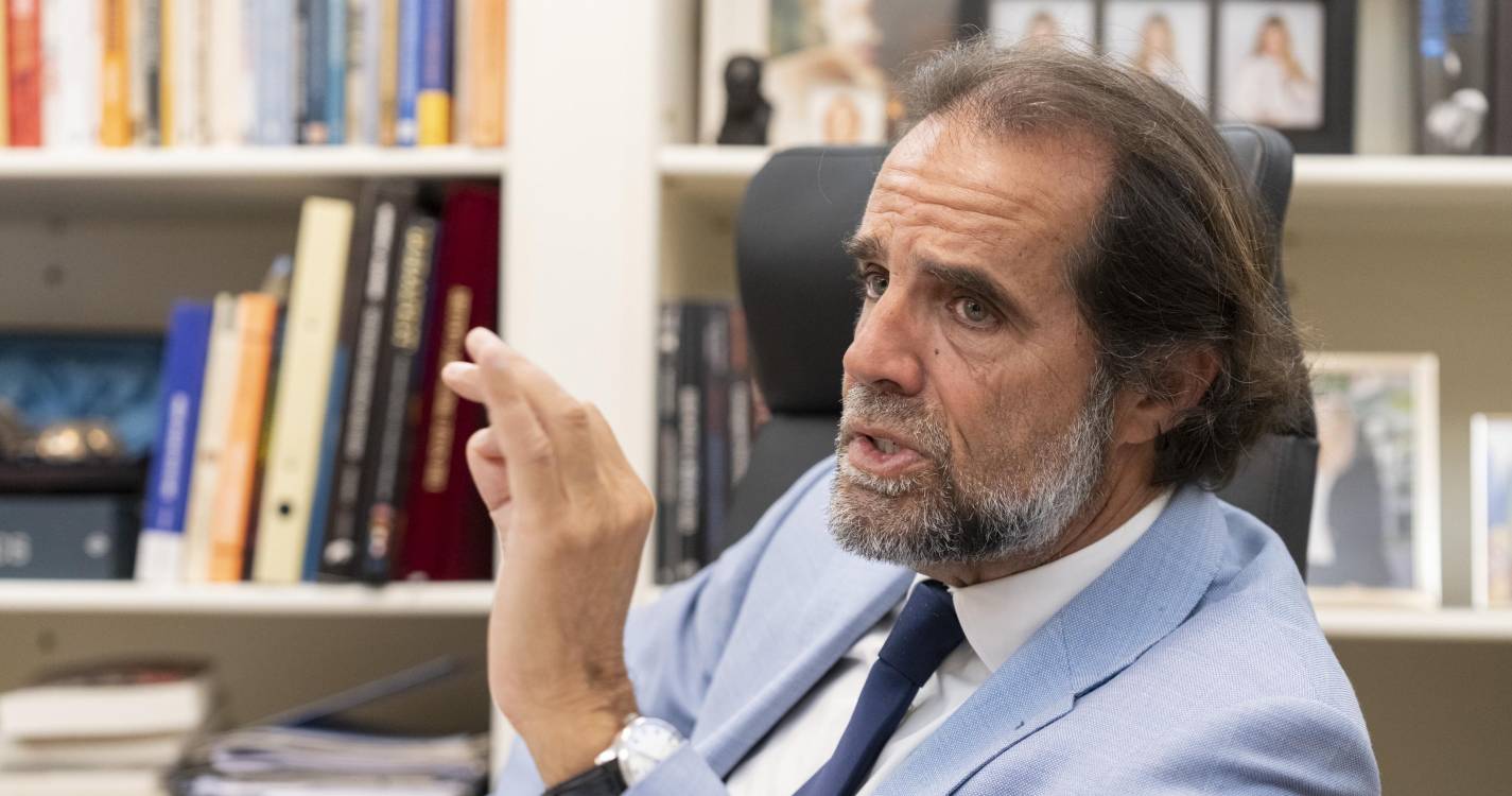 Presidente do Governo Regional diz que vai continuar no cargo mesmo que seja acusado