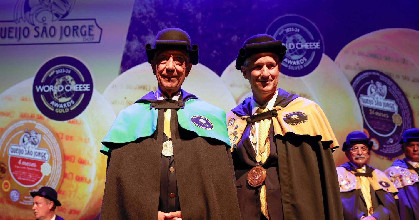 Marcelo é confrade da Confraria do Queijo de São Jorge