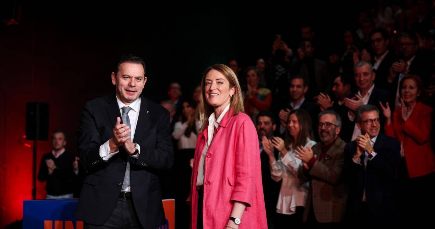 Montenegro encontrou-se com Metsola, que quer segurar uma “maioria pró-europeia”