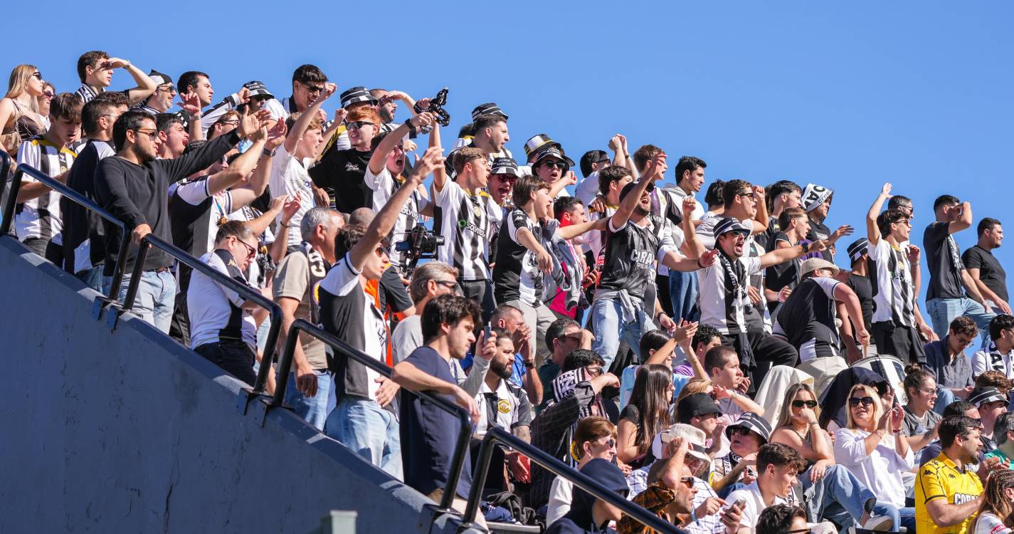 Nacional oferece entradas gratuitas aos sócios e adeptos no jogo com Alverca