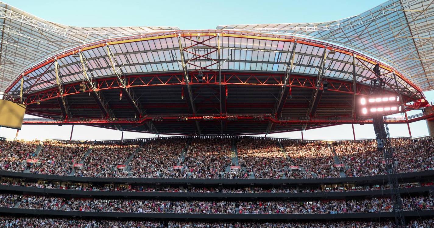 Uma catedral para Taylor Swift na estreia em Portugal (com fotos)