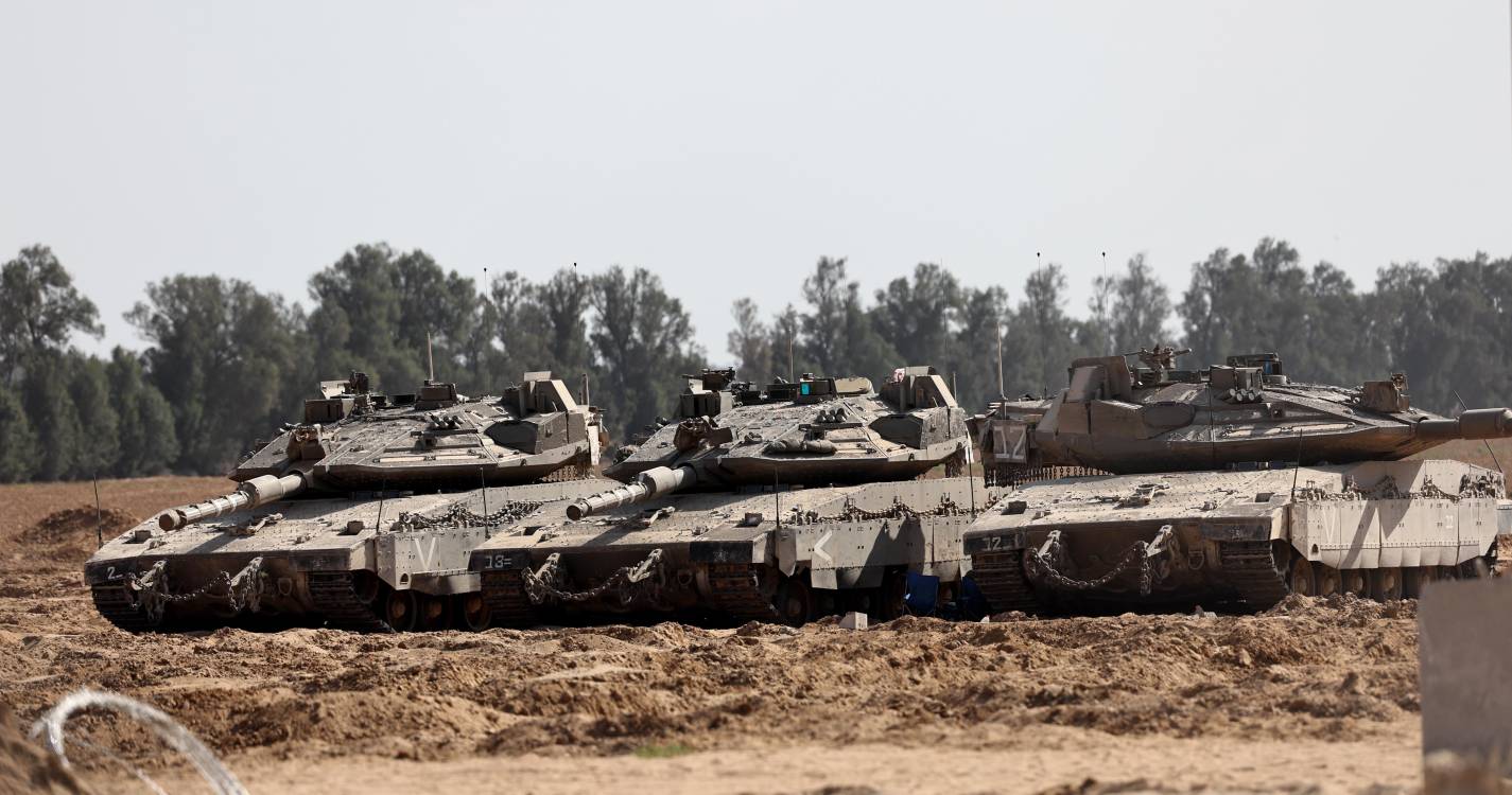 Médio Oriente: Dois colaboradores da Cruz Vermelha mortos em ataque em Khan Yunis