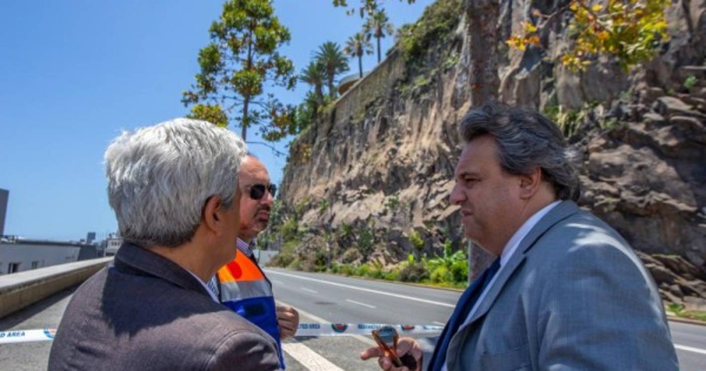 CMF acompanha limpeza de taludes