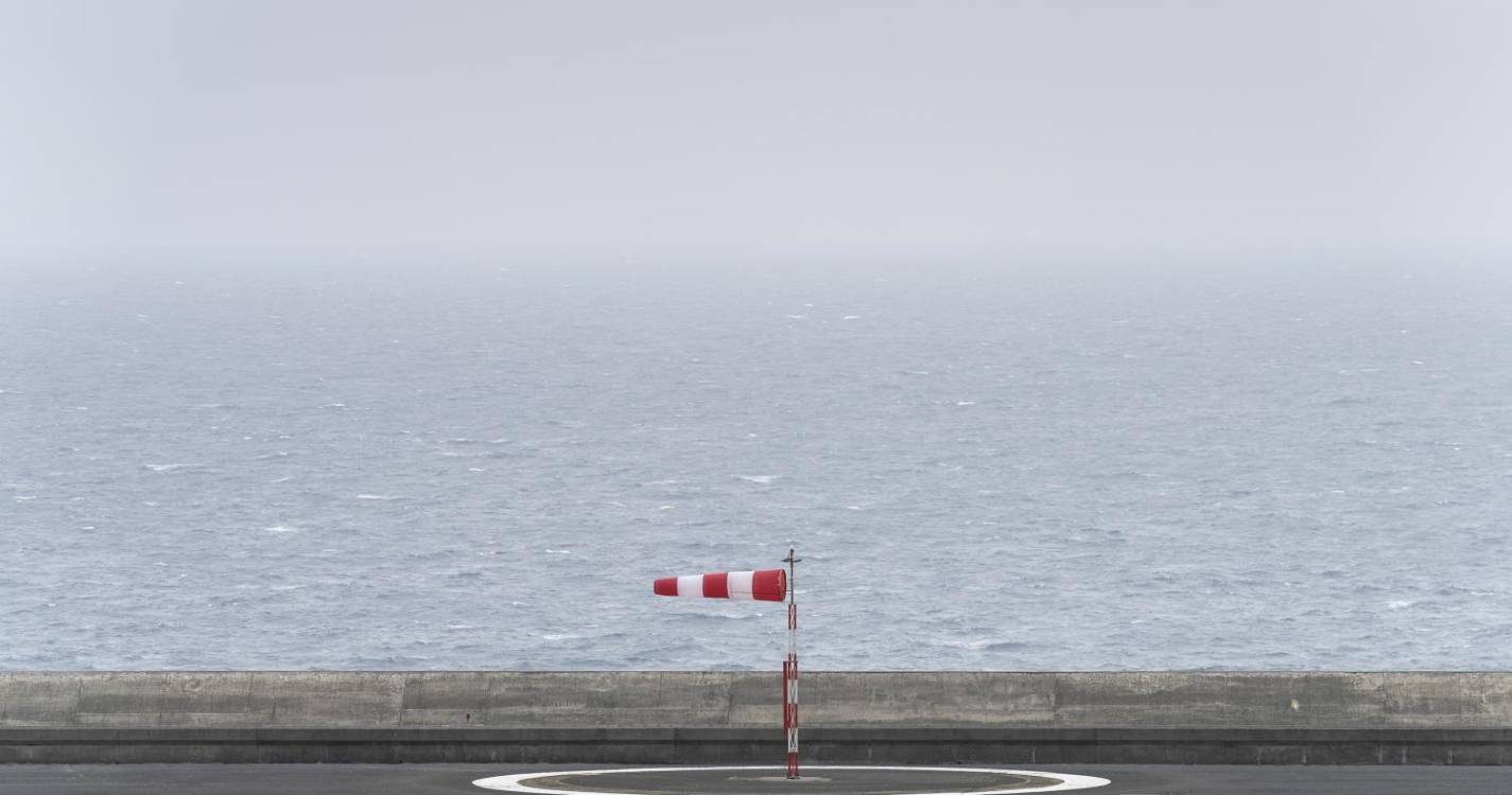 Vento já atingiu os 73 km/h no aeroporto da Madeira esta quinta-feira