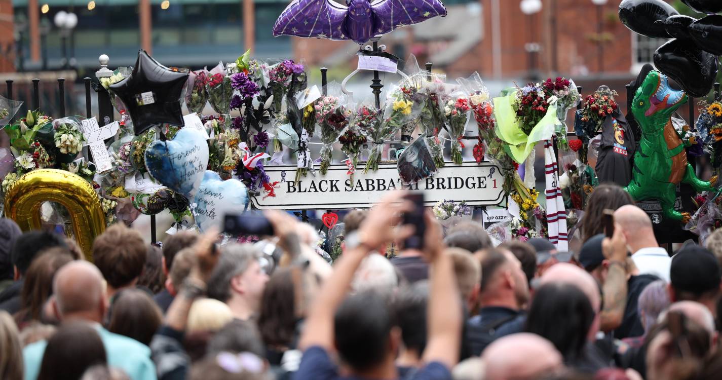 Milhares despediram-se de Ozzy Osbourne (com fotos)