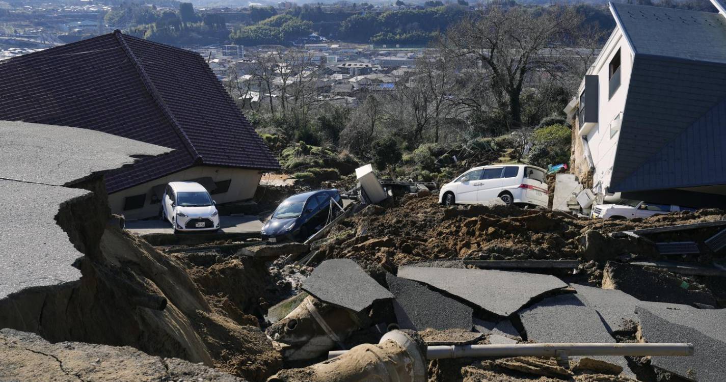 Pelo menos 48 mortos devido a sismo no Japão
