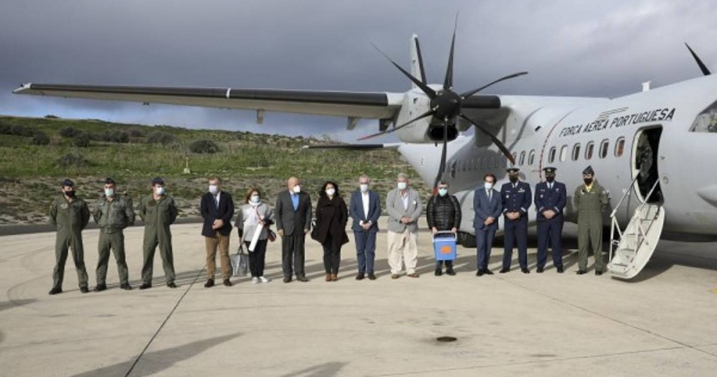 Veja como decorreu o início da vacinação contra a covid-19 no Porto Santo (com imagens)