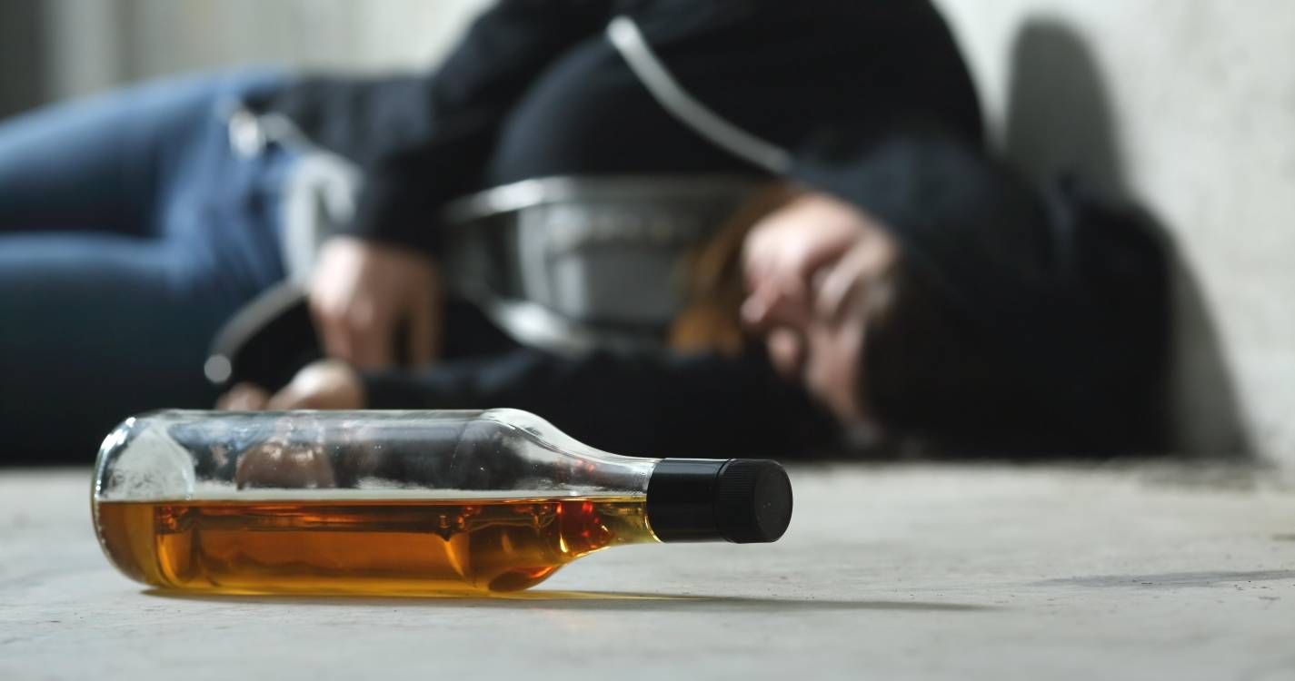 Homem hospitalizado devido a intoxicação alcoólica no Funchal