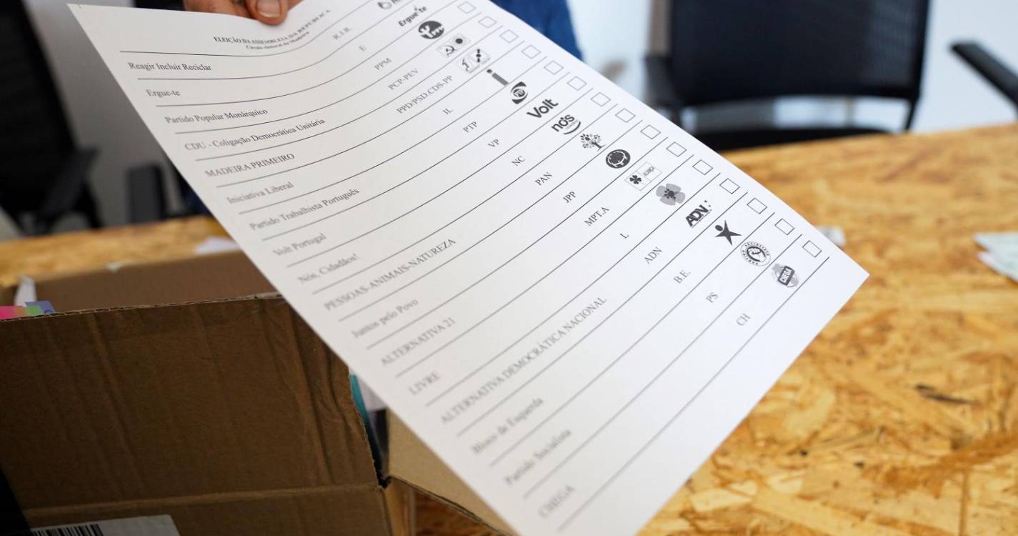 Eleições: Conselheiros na África do Sul acusam CNE de impedir exercício da cidadania