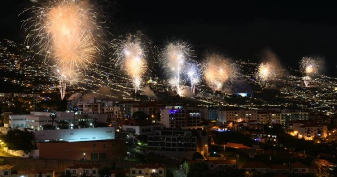 E foi assim a despedida de um ano para esquecer (com vídeo e fotos)