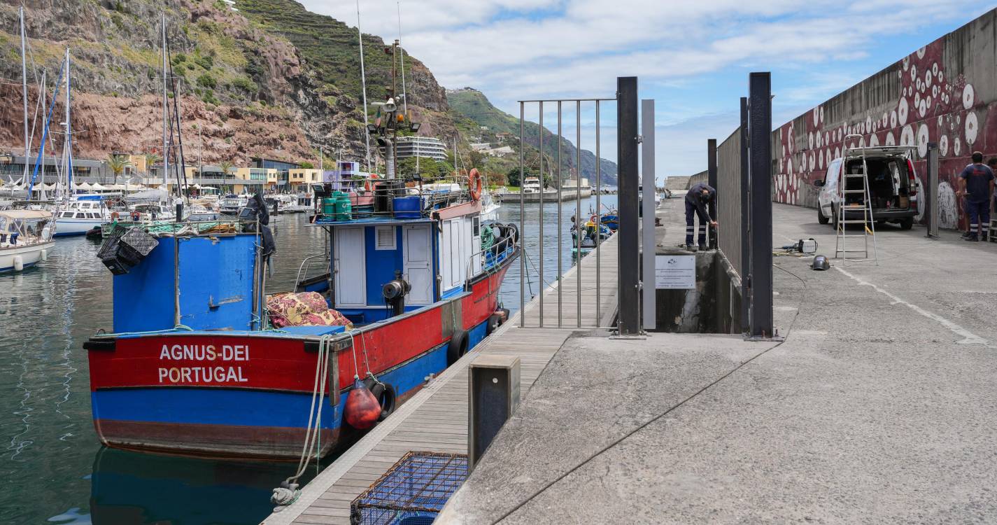 APRAM nega responsabilidade na marina da Calheta