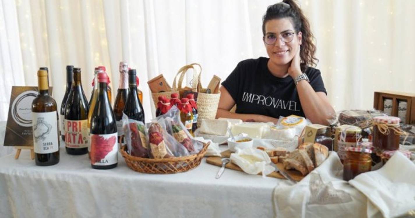 Mercadinho Improvável anima Forte de São Tiago este domingo (com fotos)