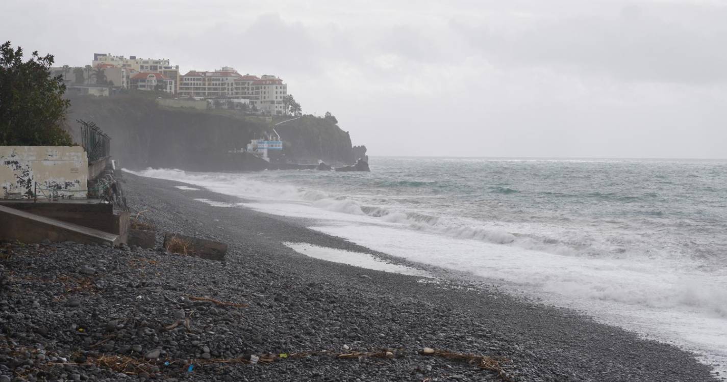 Capitania do Porto do Funchal atualiza aviso de agitação marítima e vento fortes