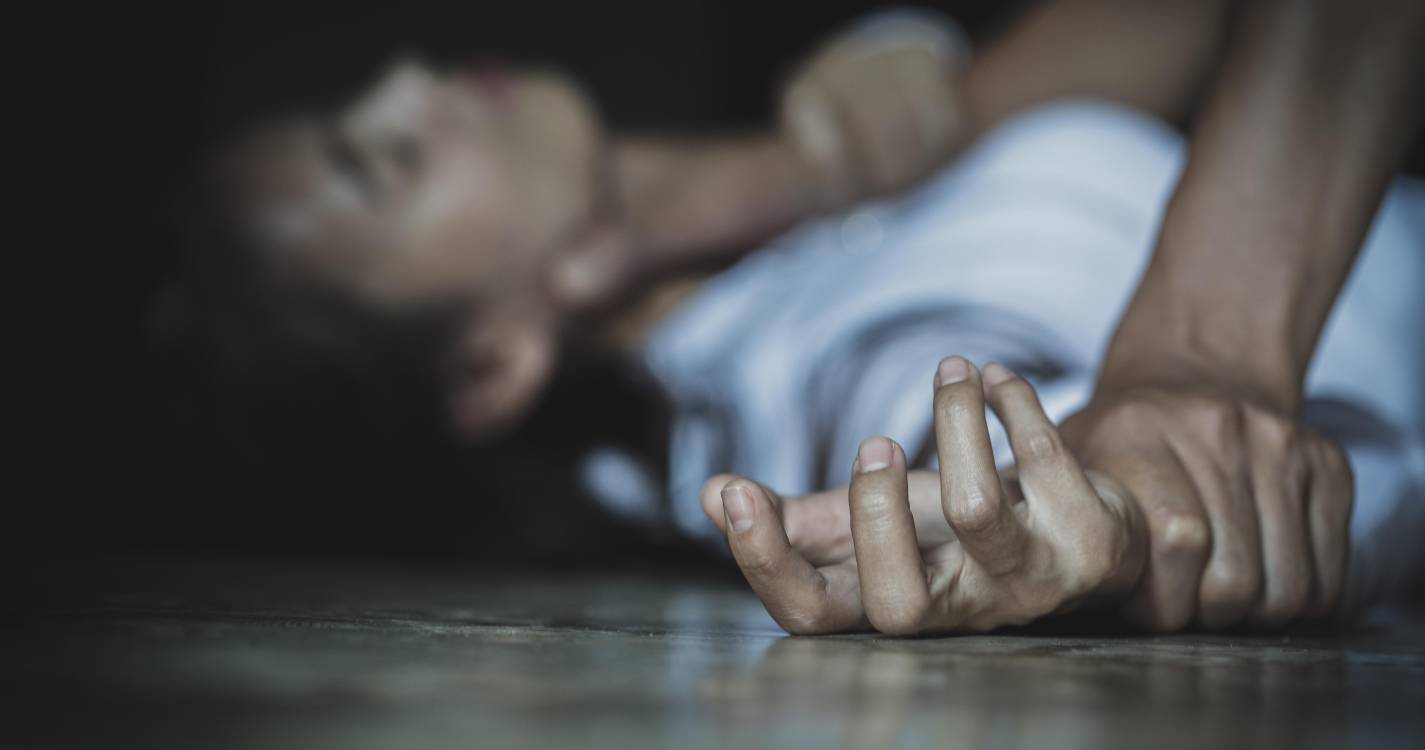 Como combater o fenómeno da violência doméstica? Eis a questão!