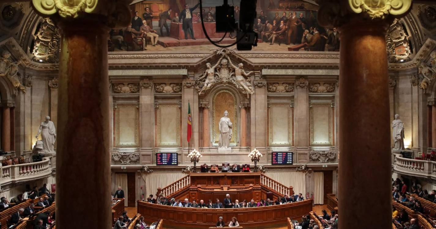 Parlamento aprova direito a escolher nome próprio neutro