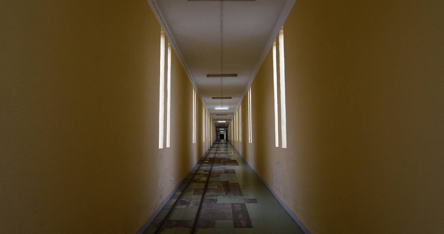 Meio milhar de professores abraçam “desafio” de ensinar nas prisões