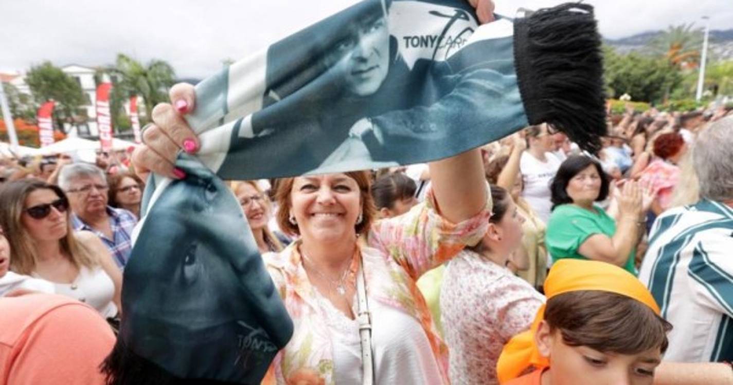 Praça do Povo demasiado pequena para a popularidade de Tony Carreira