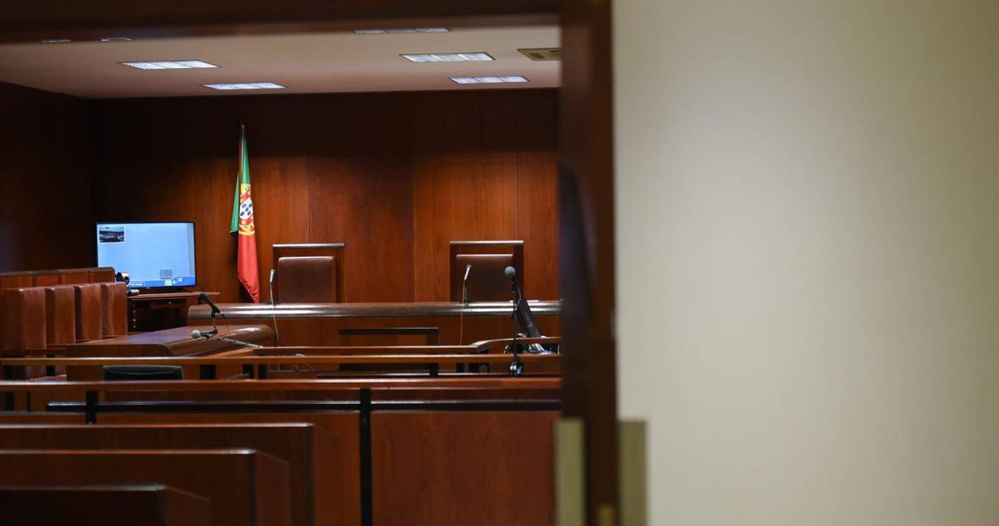 Empresário condenado a pena de prisão por burlar jovem madeirense