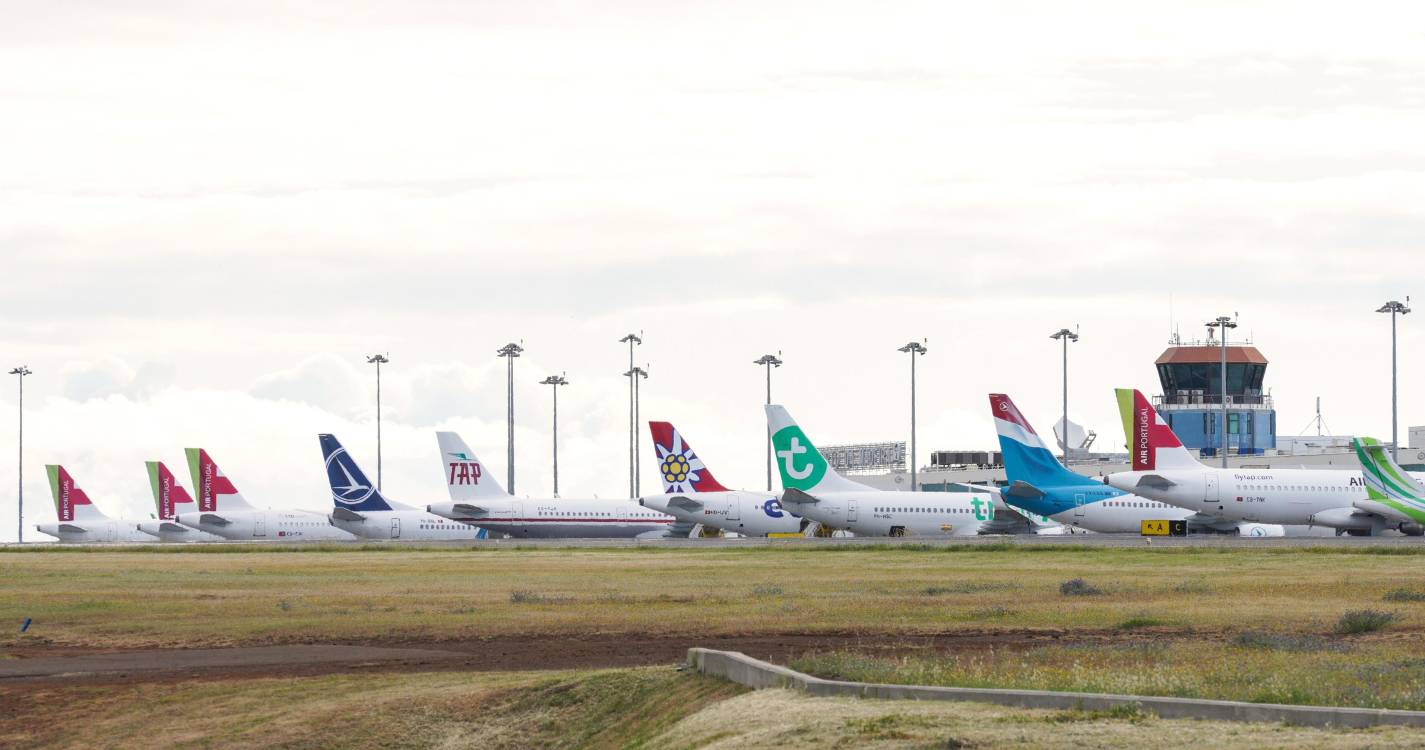 Passageiro salvo pela tripulação, bombeiros e EMIR ao entrar no avião