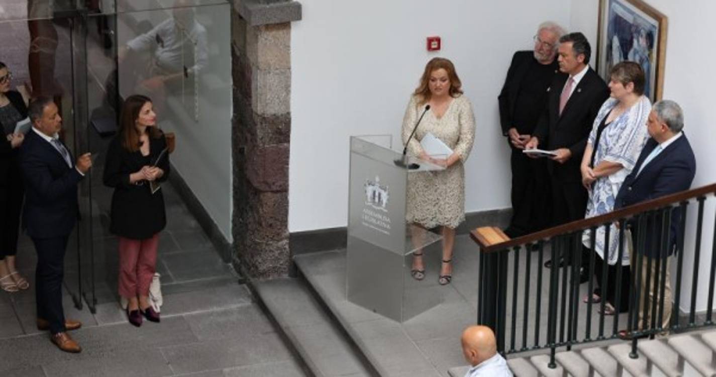 Veja como foi a homenagem ao escultor Francisco Simões