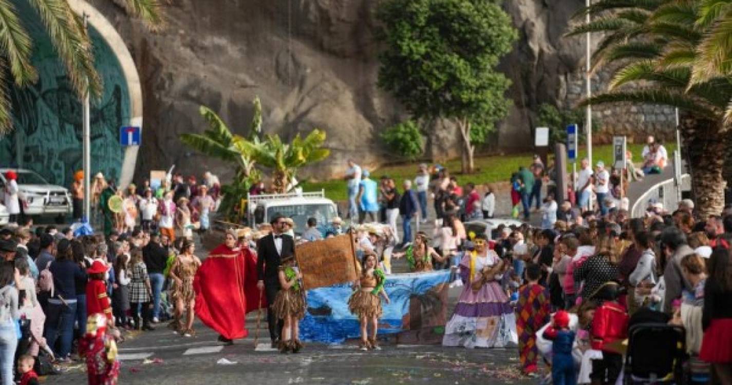 Veja as melhores imagens do desfile de Carnaval na Ponta do Sol
