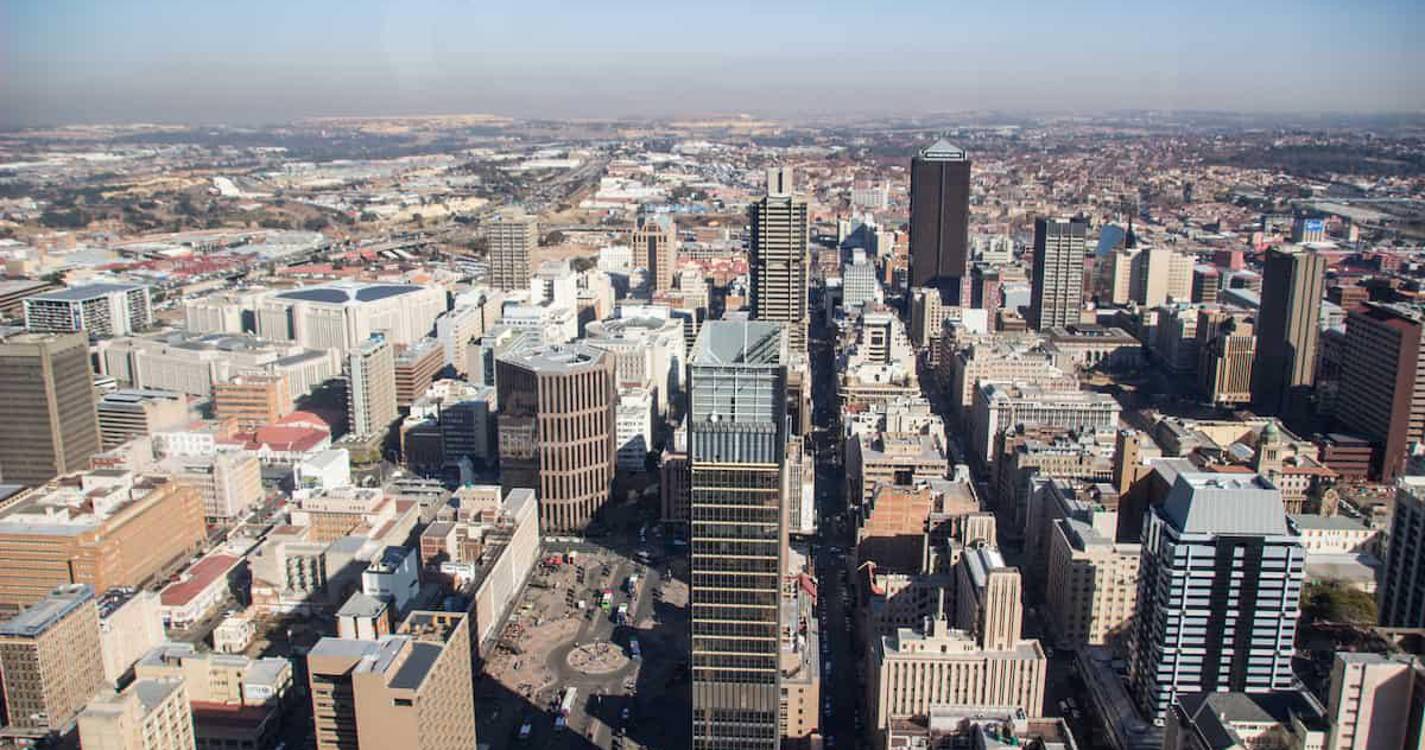 Tiroteio com a polícia resulta em seis feridos no leste de Joanesburgo