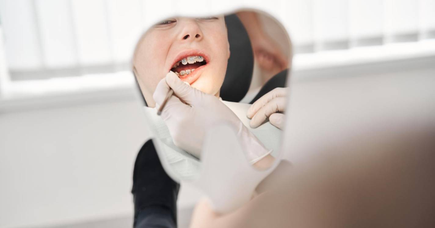 Ordem denuncia alegada licenciatura em medicina dentária