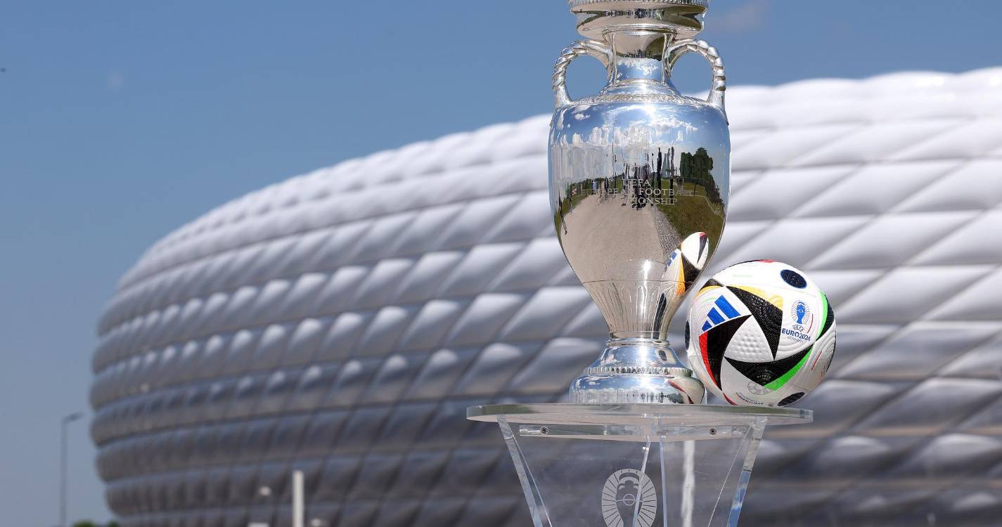 UEFA demarca-se da FIFA e mantém-se firme na suspensão às equipas russas