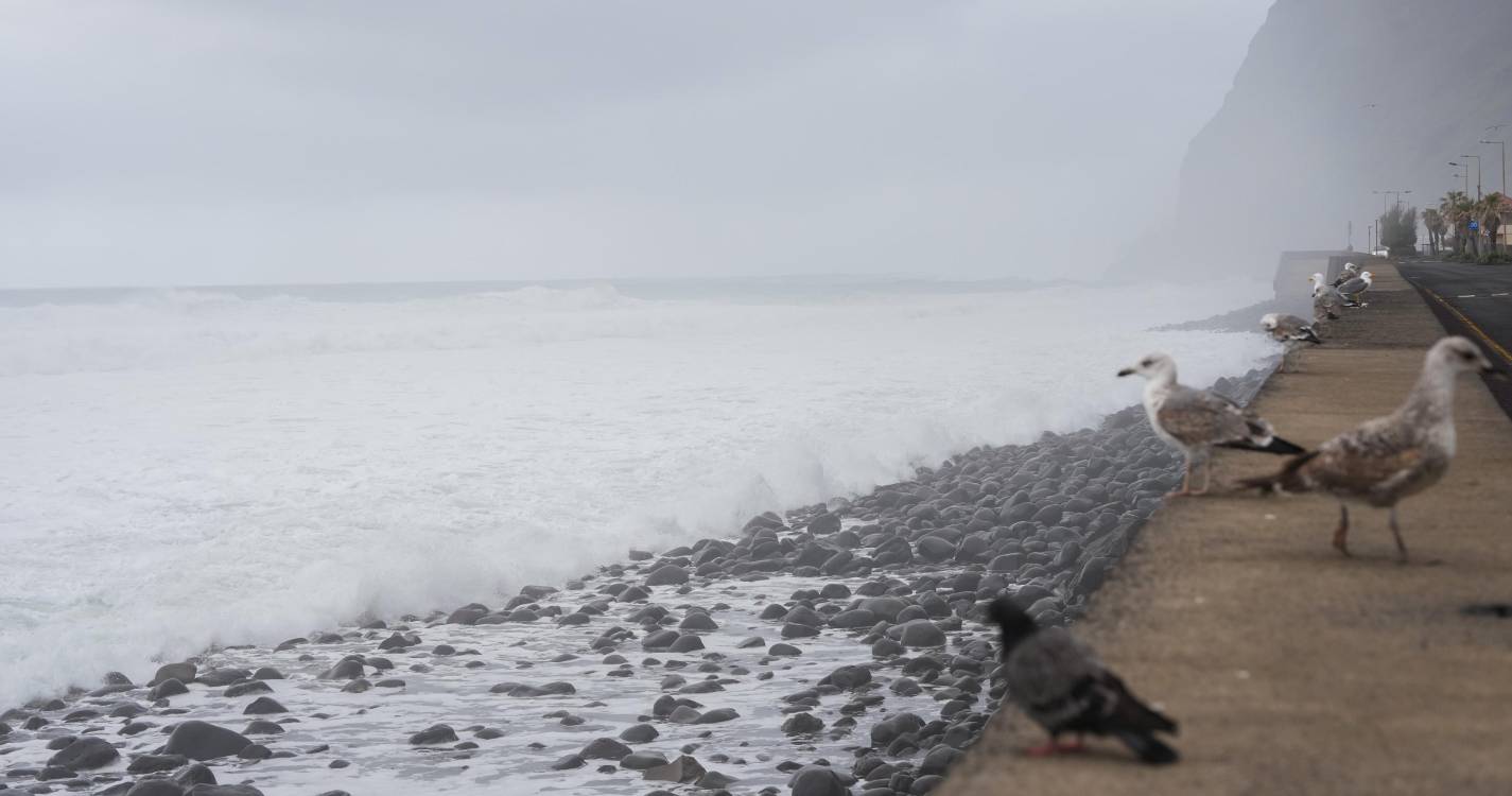 Cancelado aviso de agitação marítima forte previsto para a Região