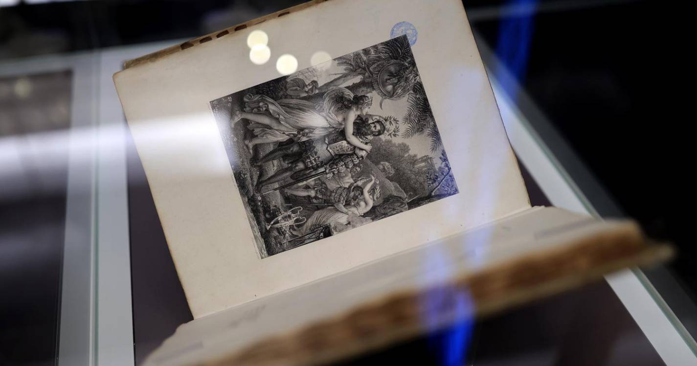 Câmara do Porto expõe primeira edição de ‘Os Lusíadas’ para celebrar Luís de Camões