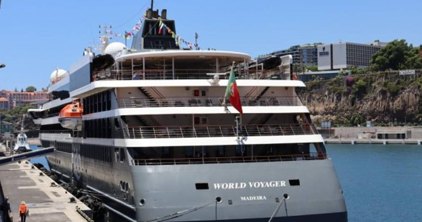 Passageiros já embarcam no World Voyager (fotos)