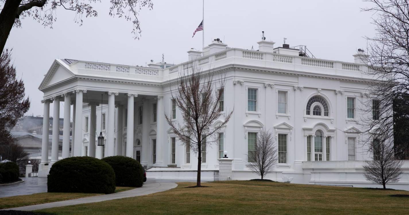 Israel/Irão: Trump “ainda interessado” em solução diplomática com Teerão