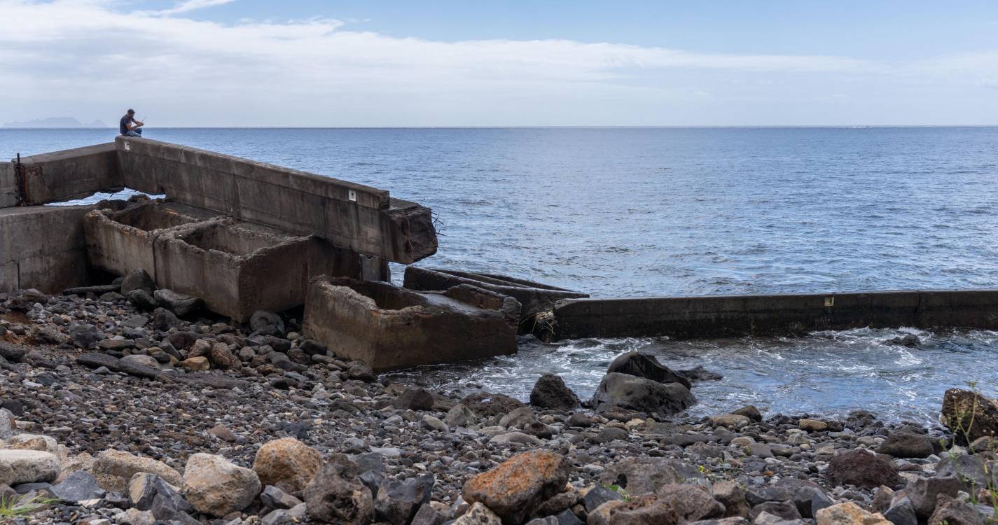 Santa Cruz reclama intervenção urgente da APRAM no degradado Porto de Recreio