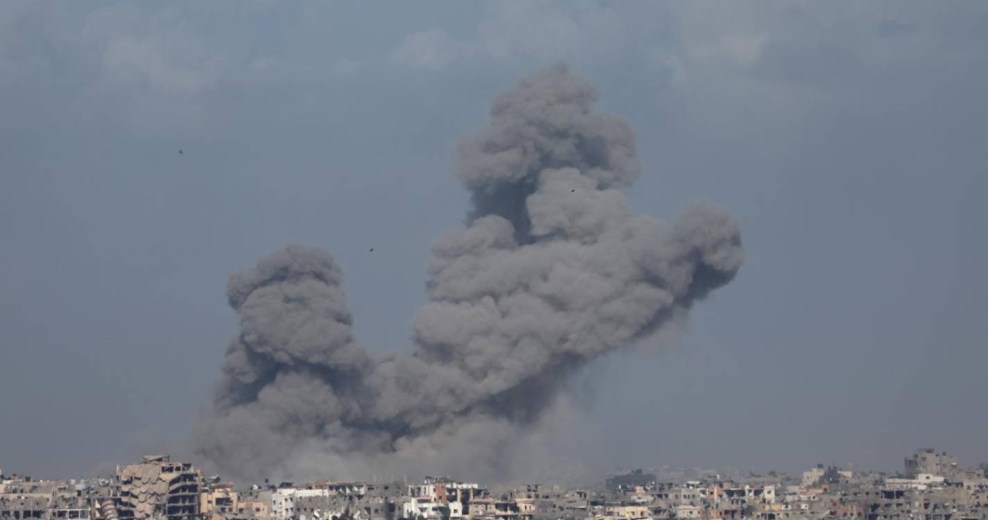 Israel: Ofensiva prossegue no dia a seguir a veto dos EUA a um cessar-fogo