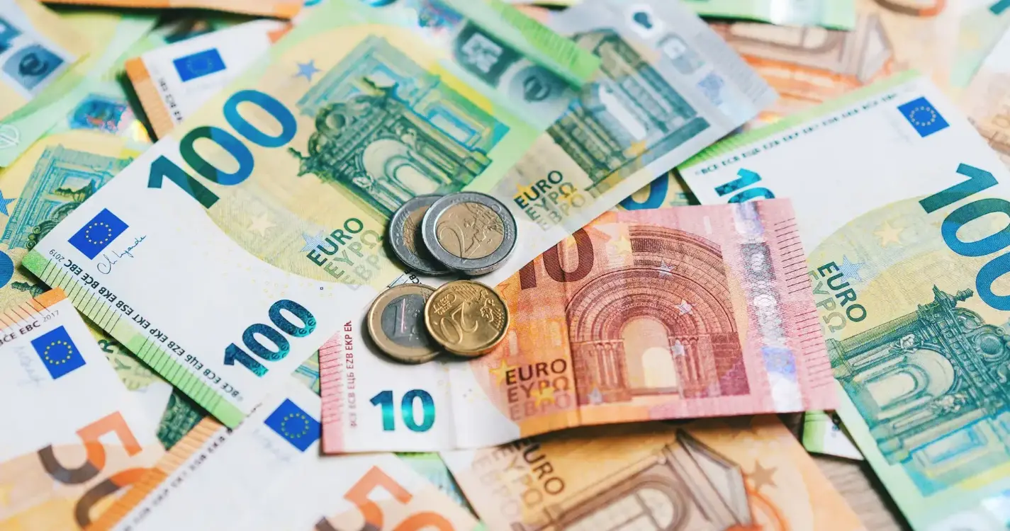 OE2025: Receita fiscal avança 13,3% para 4,2 mil ME impulsionada por IVA e ISP