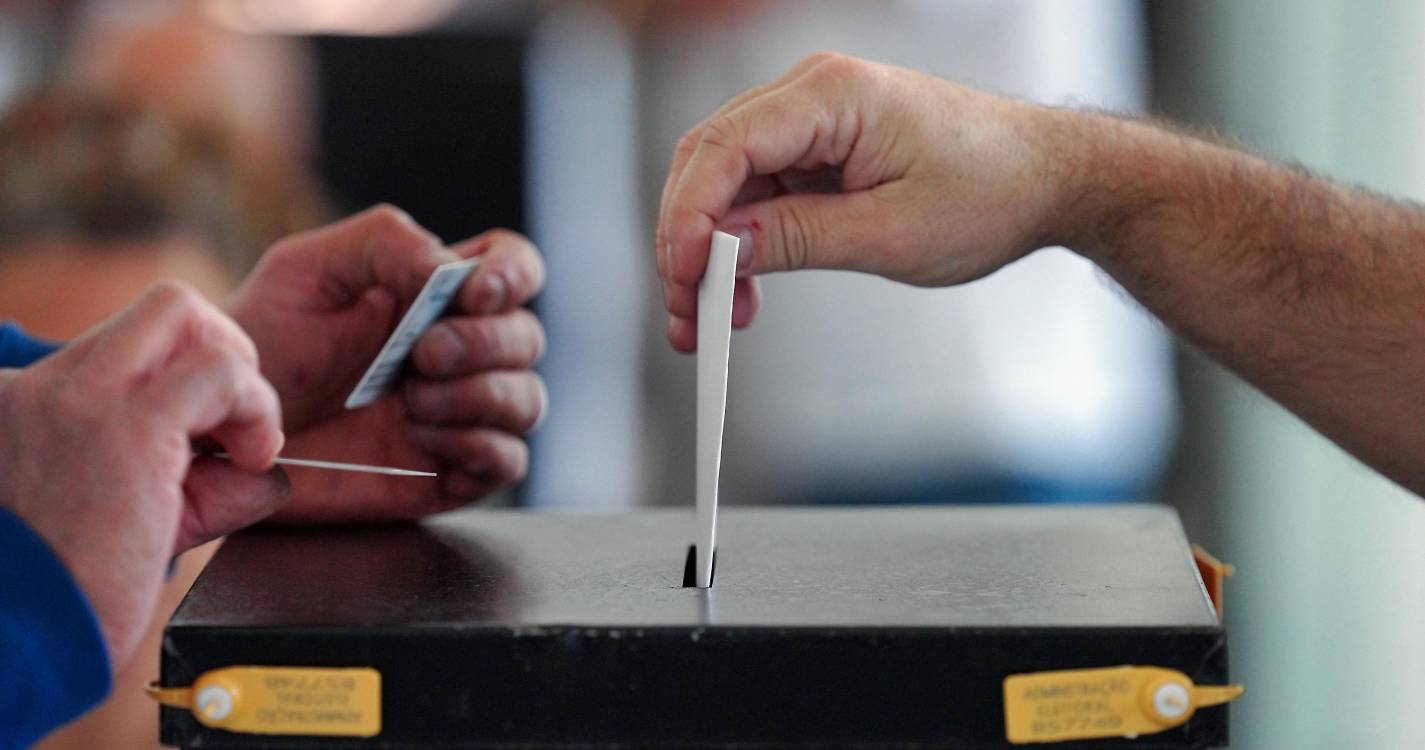 Presidenciais: Mais de 218 mil eleitores inscritos para votar hoje antecipadamente